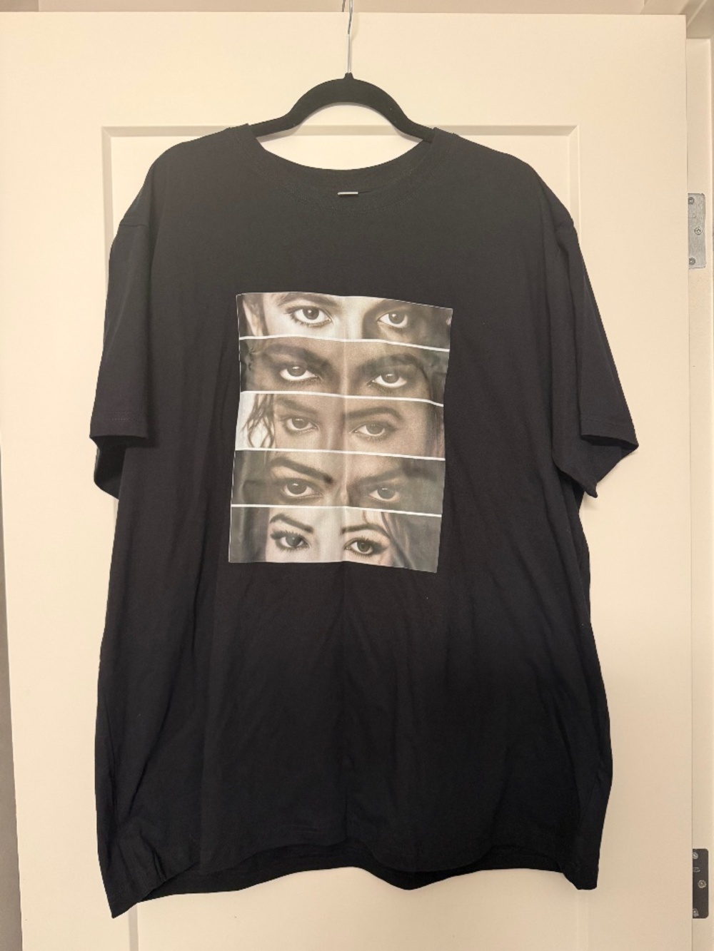 Shein - Michael Jackson Eyes Black Tee